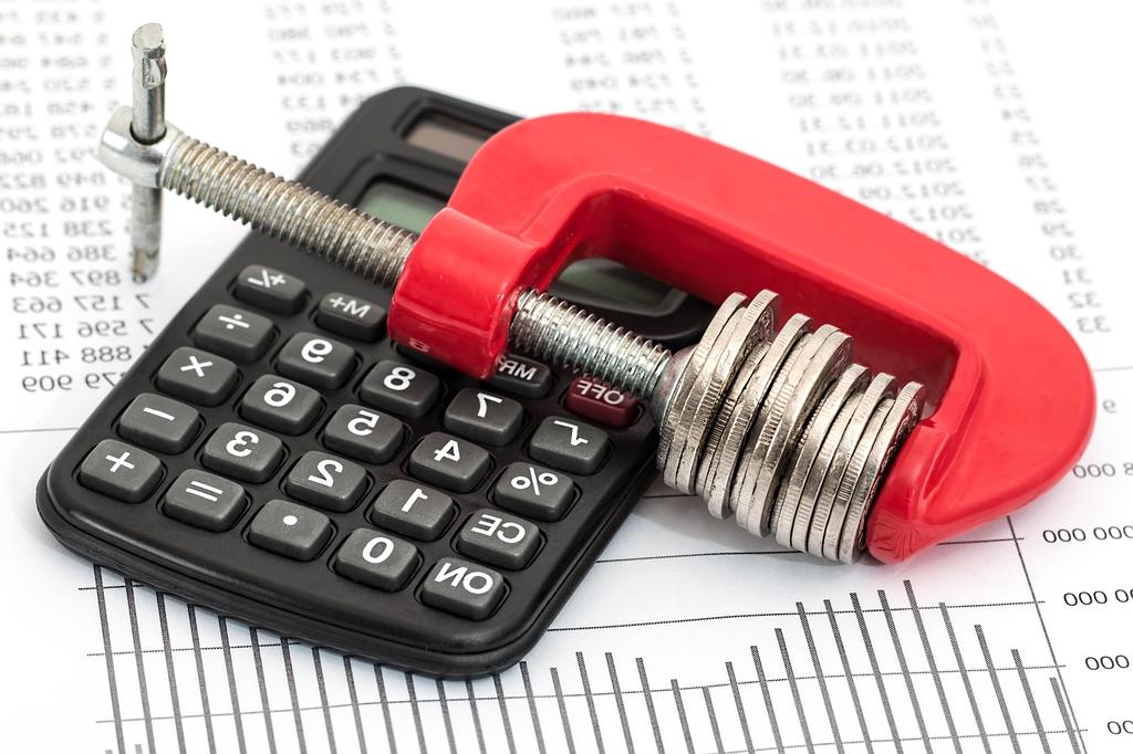 Personal Finance and Money Management — How to organize income, expenses, savings, and financial goals effectively.